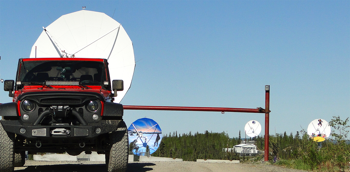 Jeep Wrangler Satellite Saucers Northwest Territories Canada